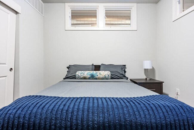 Building Photo - 235 S Delaware St