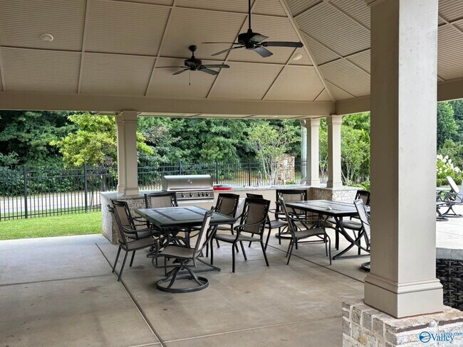 Building Photo - 7011 Nearpath Dr NW