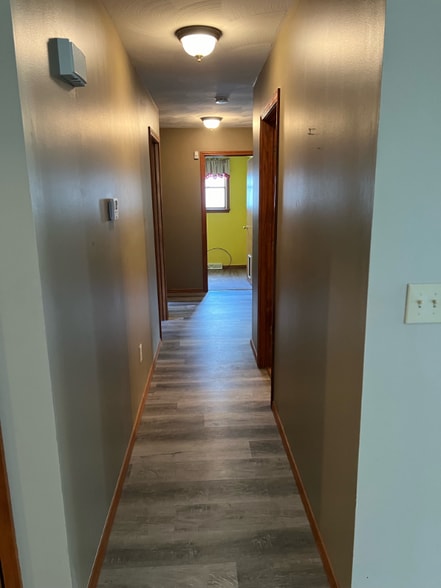 Building Photo - 1124 Old Crows Way