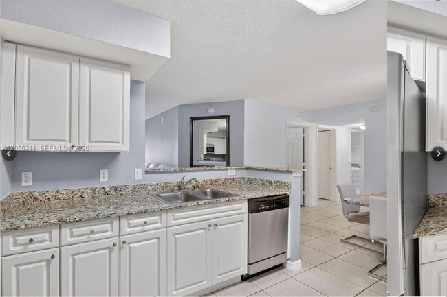 Building Photo - 6769 Heritage Grande