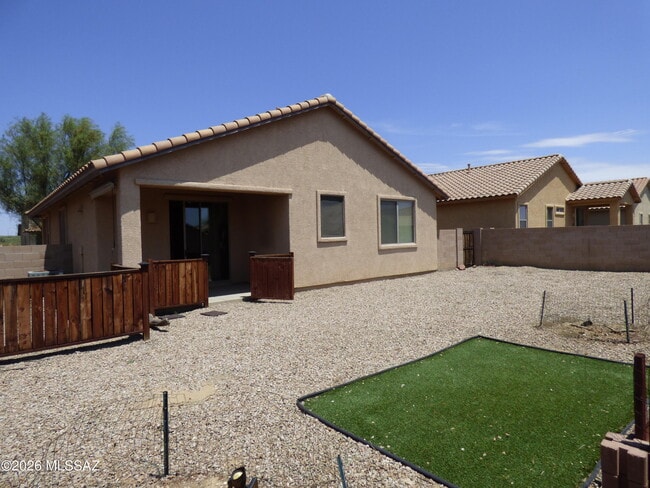 Building Photo - 14377 N Bannerstone Ct