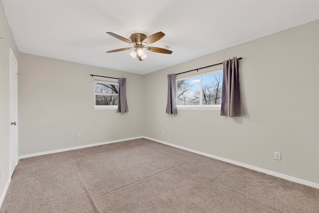 Building Photo - 4805 Broadhill Dr