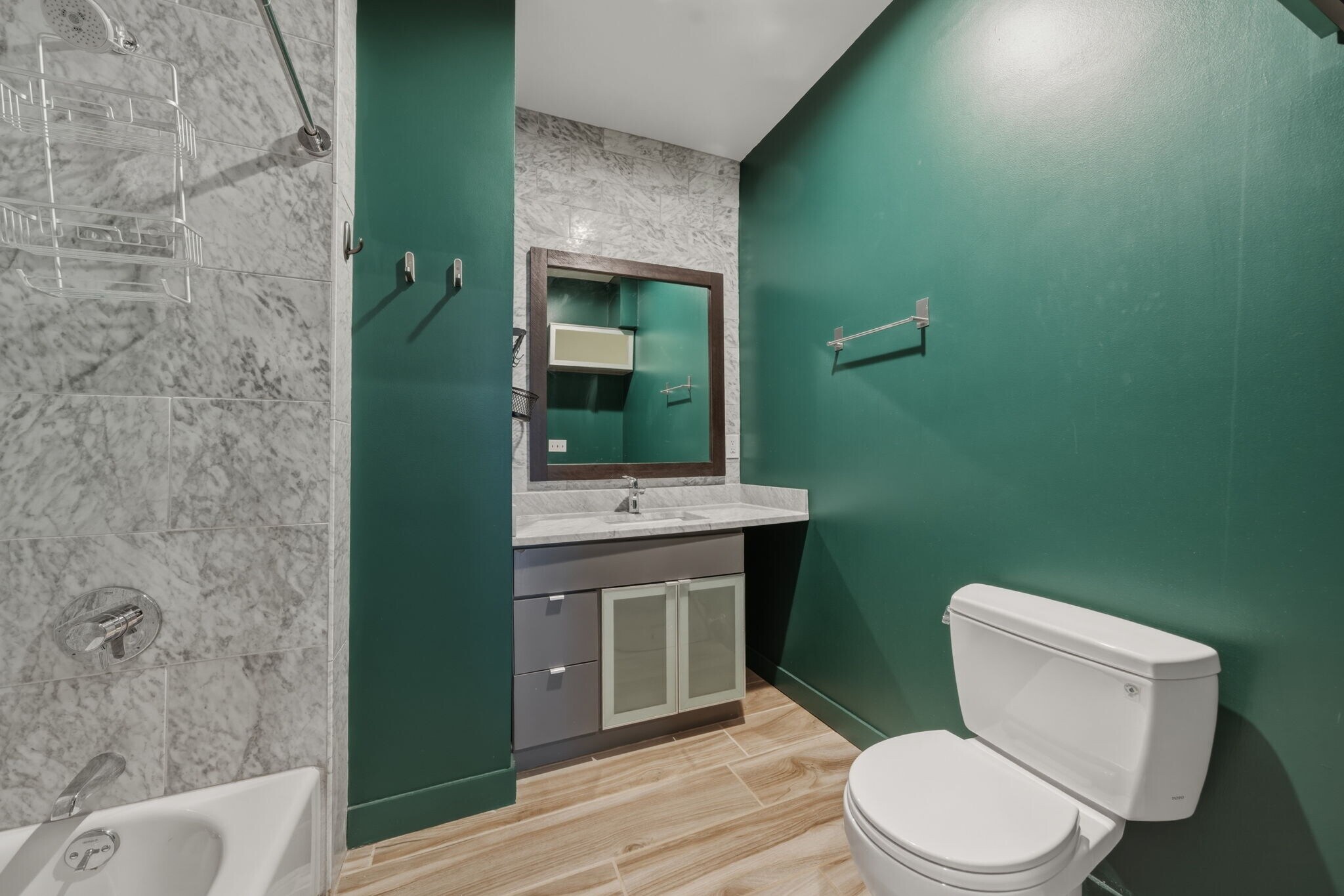 Building Photo - 186 Paris St