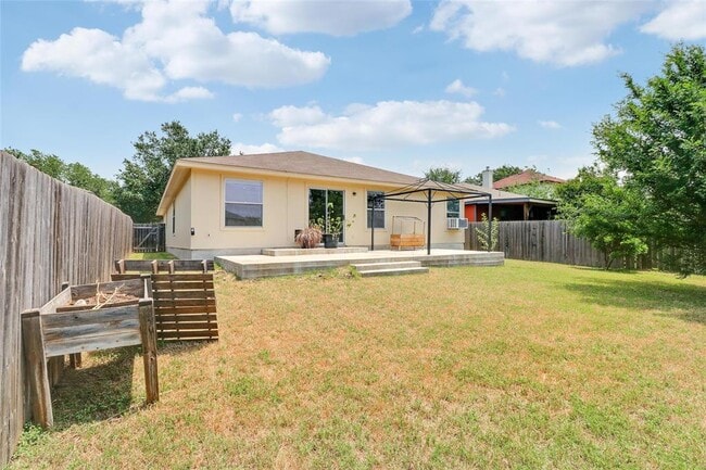 Building Photo - 15003 Chamberlain Ct