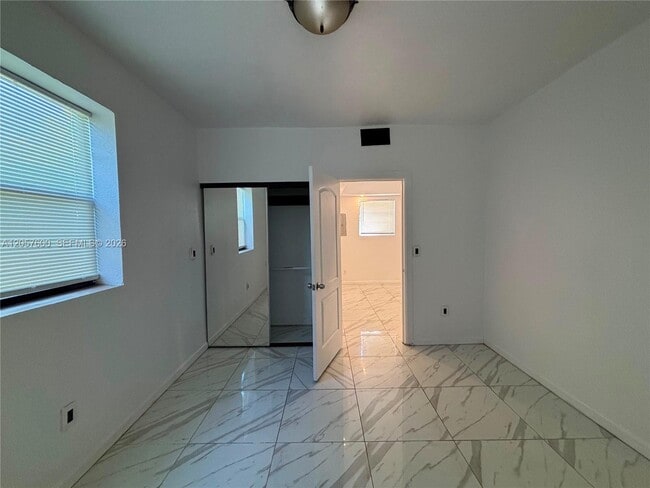 Building Photo - 1079 NW 112th Terrace