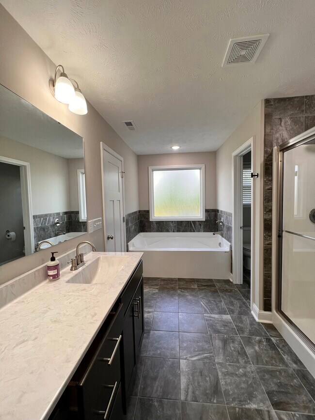 Building Photo - 1618 Strickland Bridge Rd