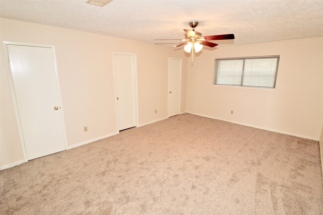 Building Photo - 3146 Wagon Trail Dr