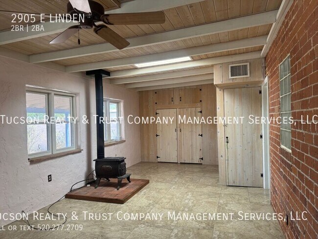 Building Photo - 2905 E LINDEN-
