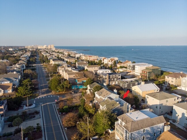 Building Photo - Beautiful Furnished Croatan Beach Home.