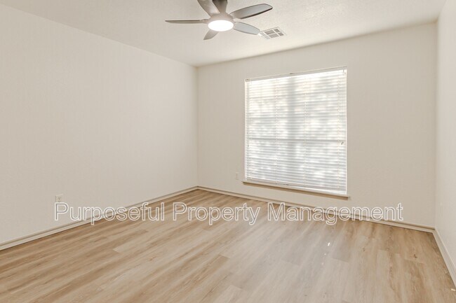 Building Photo - 16416 Oconee Creek Dr