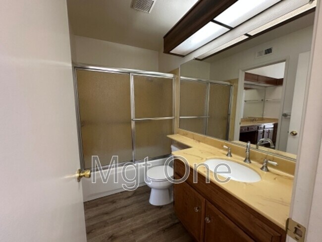 Building Photo - 235 Oahu Way