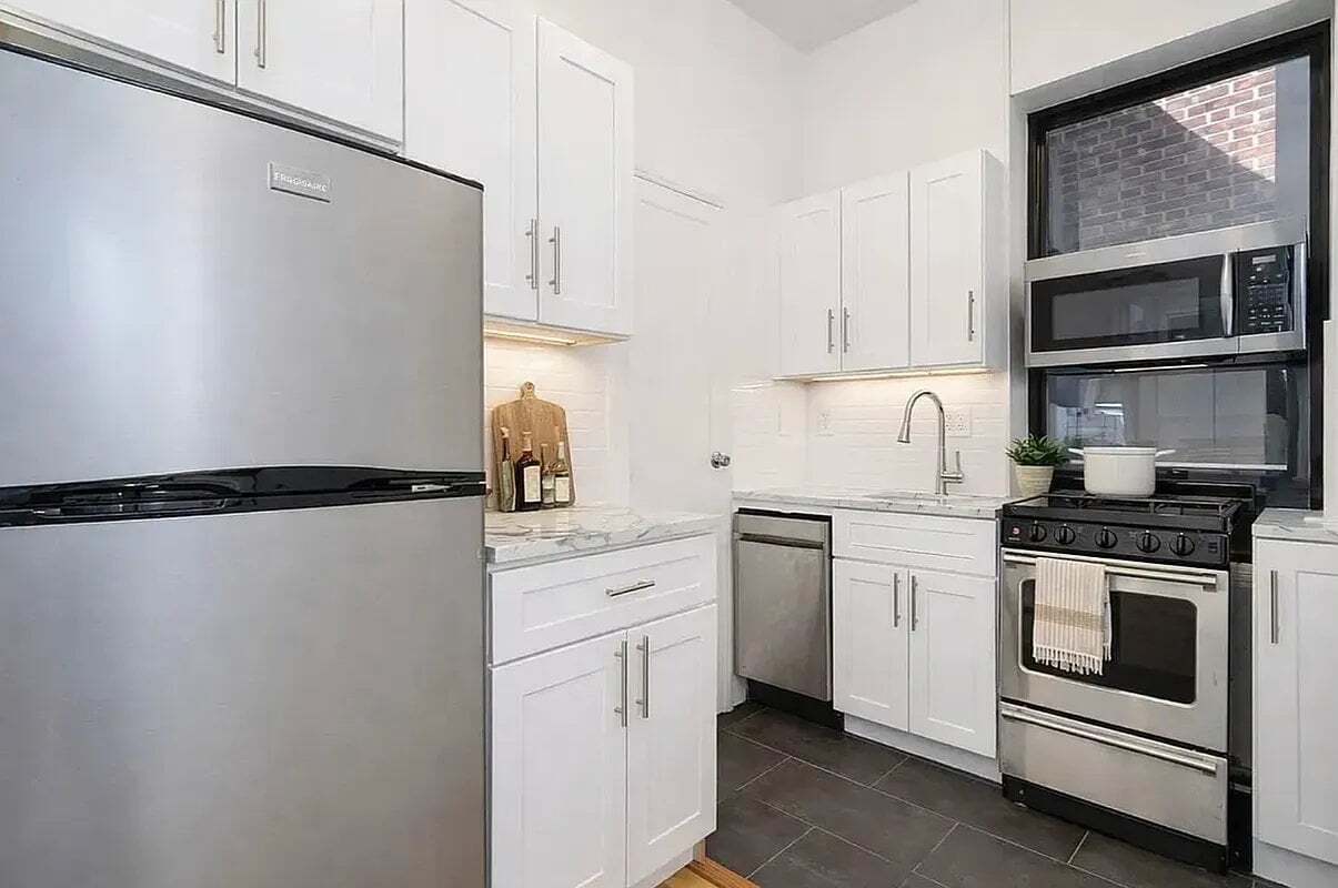 Building Photo - 284 Mulberry St