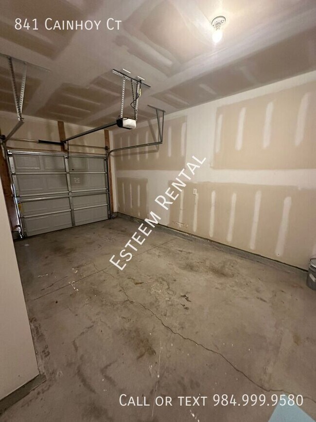 Building Photo - 841 Cainhoy Ct