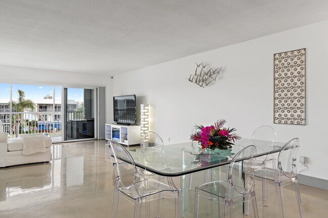 Building Photo - 100 Waterway Rd