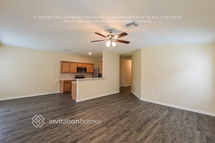 Building Photo - 15519 Riford Dr