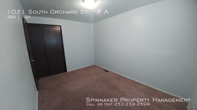 Building Photo - Newly renovated Duplex by TCC