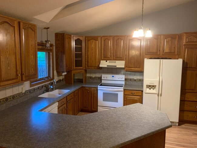 Building Photo - 3104 E Marson Dr