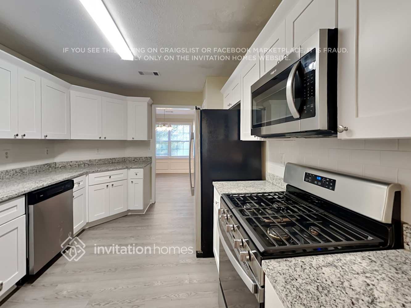 Building Photo - 1594 Stephens Pond View