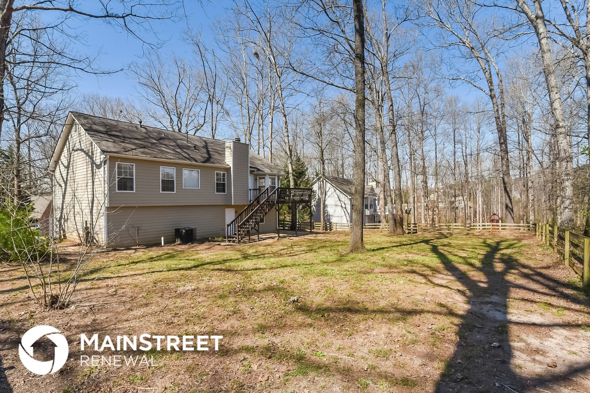 Building Photo - 1545 Royale Castle Dr