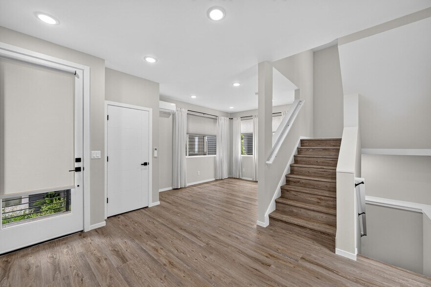 Building Photo - 1472 21st Ave