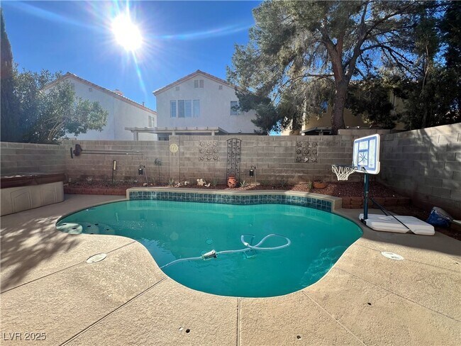 Building Photo - 9449 Amber Valley Ln