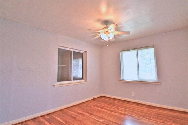 Building Photo - 3210 Cloverdale St