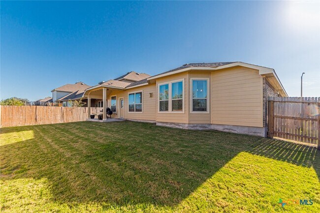 Building Photo - 2745 Ridge Forest Dr