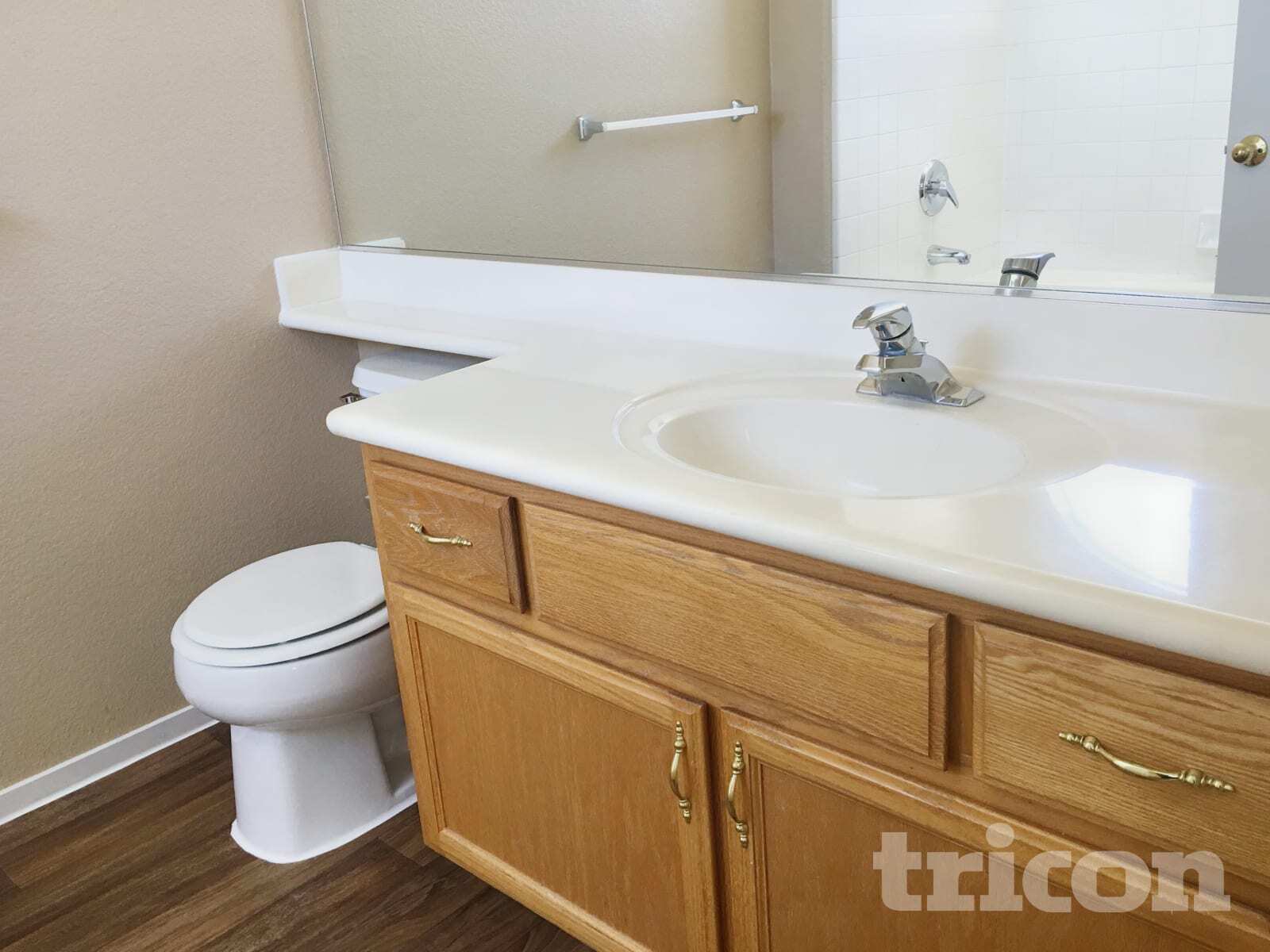 Building Photo - 1426 Silver Glen Ave