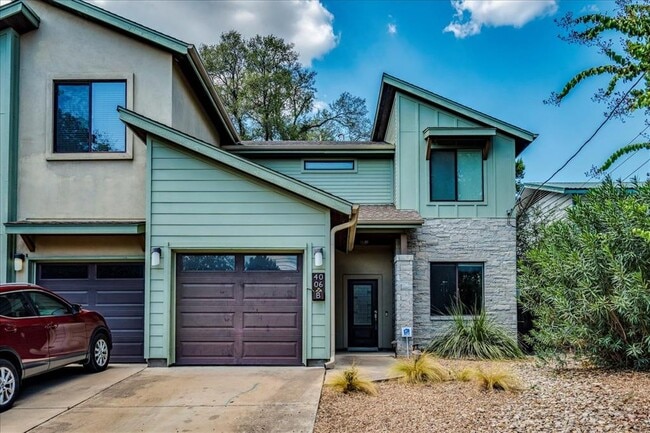 Building Photo - 4006 Valley View Rd