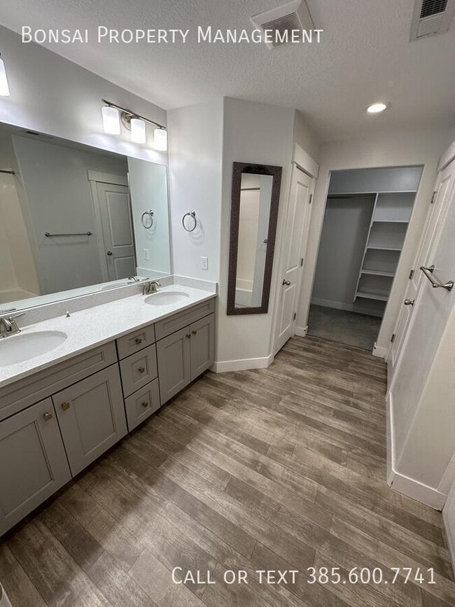 Building Photo - 4343 W Hemsley Ln