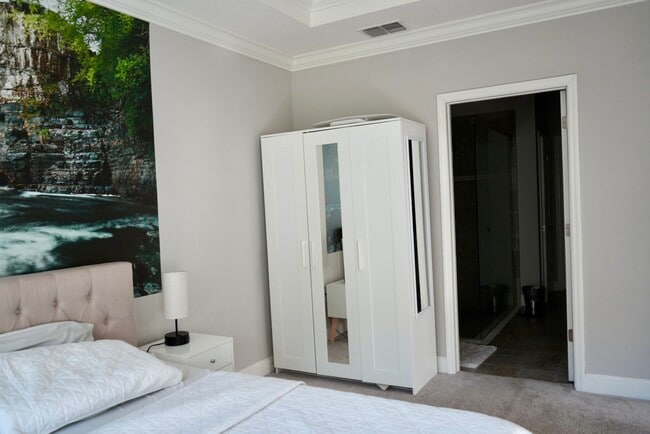 Building Photo - 8716 Terracina Lake Dr