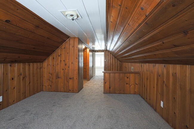 Building Photo - 2028 7th Ave