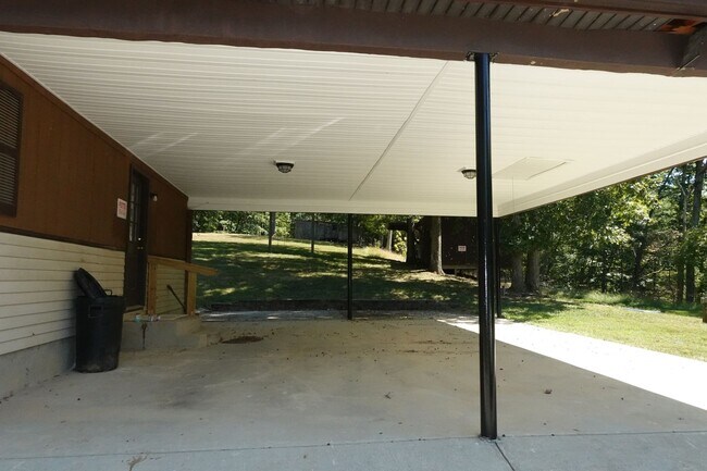 Building Photo - 1499 Merrimac Rd