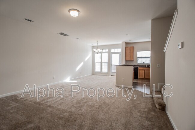 Building Photo - 406 Christiane Way