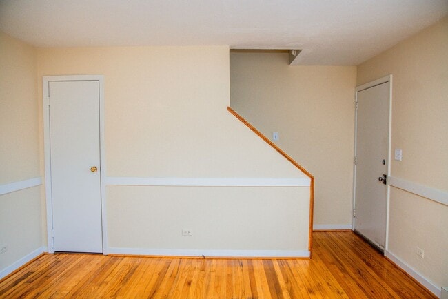 Building Photo - 1103 River Ct