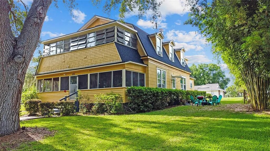 Building Photo - 430 W Minnehaha Ave