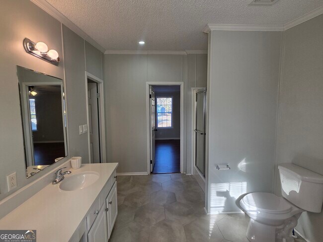 Building Photo - 203 River Oak Dr