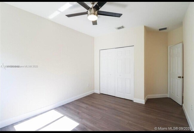 Building Photo - 9418 SW 226th Terrace