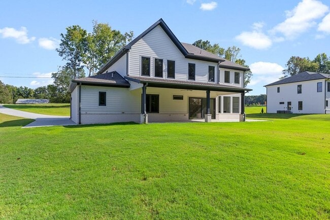 Building Photo - 2336 GA-124