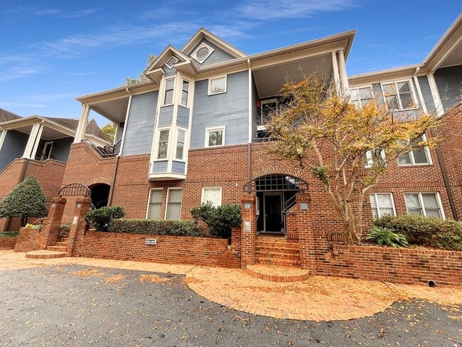 Primary Photo - Excellent 2BD, 2BA Downtown Raleigh Condo ...