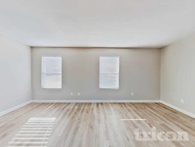 Building Photo - 312 Sequoia Dr