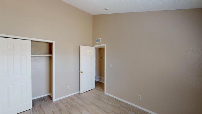 Building Photo - 1108 Coyote Ln