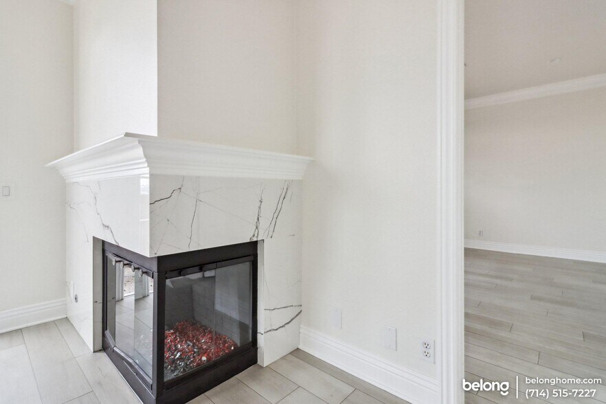 Building Photo - 30902 Club House Dr