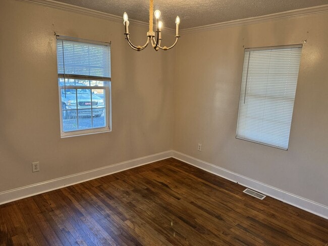 Building Photo - 115 Kenneth Blvd