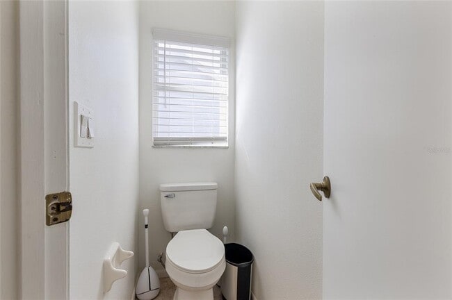 Building Photo - 8619 Knottingham Dr