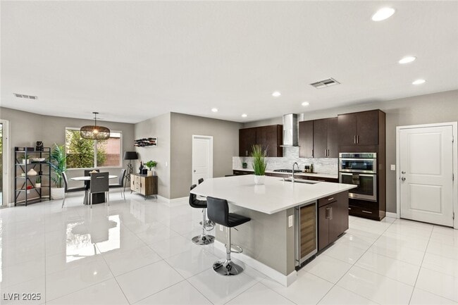 Building Photo - 338 Azar Swan Ave