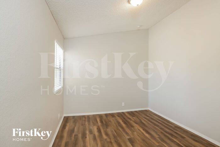 Building Photo - 3717 W Tierra Buena Ln