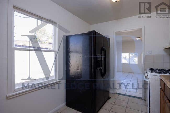 Building Photo - 3Bed/1.5Bath House at 35th/McDowell! $1199...