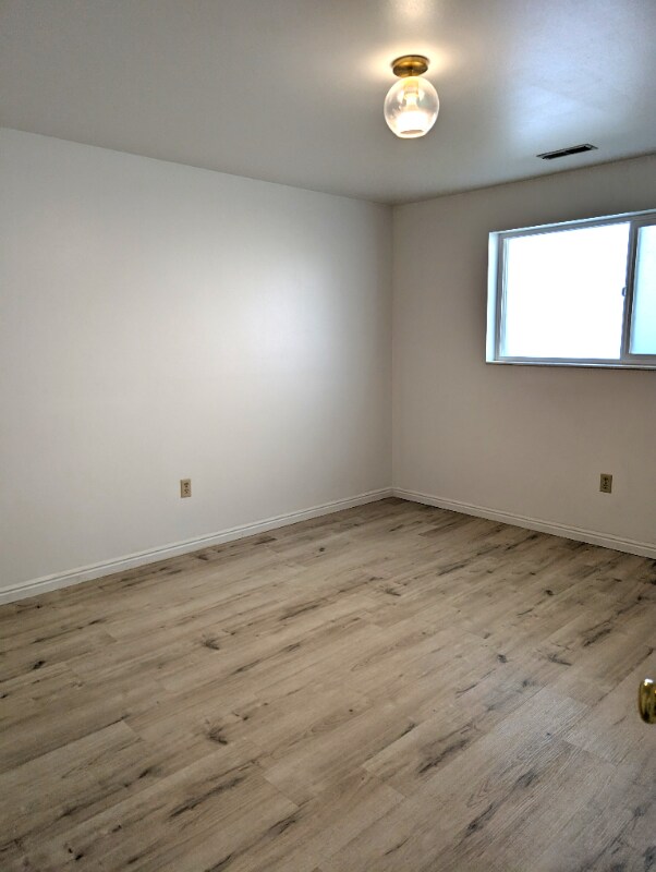 Building Photo - 1643 Willowbrook Dr