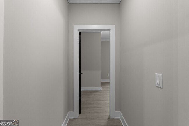 Building Photo - 1331 Diamond Ave SE